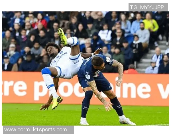 法国杯焦点！斯特拉斯堡残阵迎战9场不败敦刻尔克，主场能否守住晋级期望？比分猜测敲定